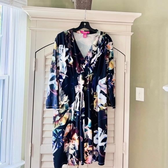 Women’s Size Large Catherine Malandrino Dark Floral Pleated Midi Dress - Picture 12 of 12